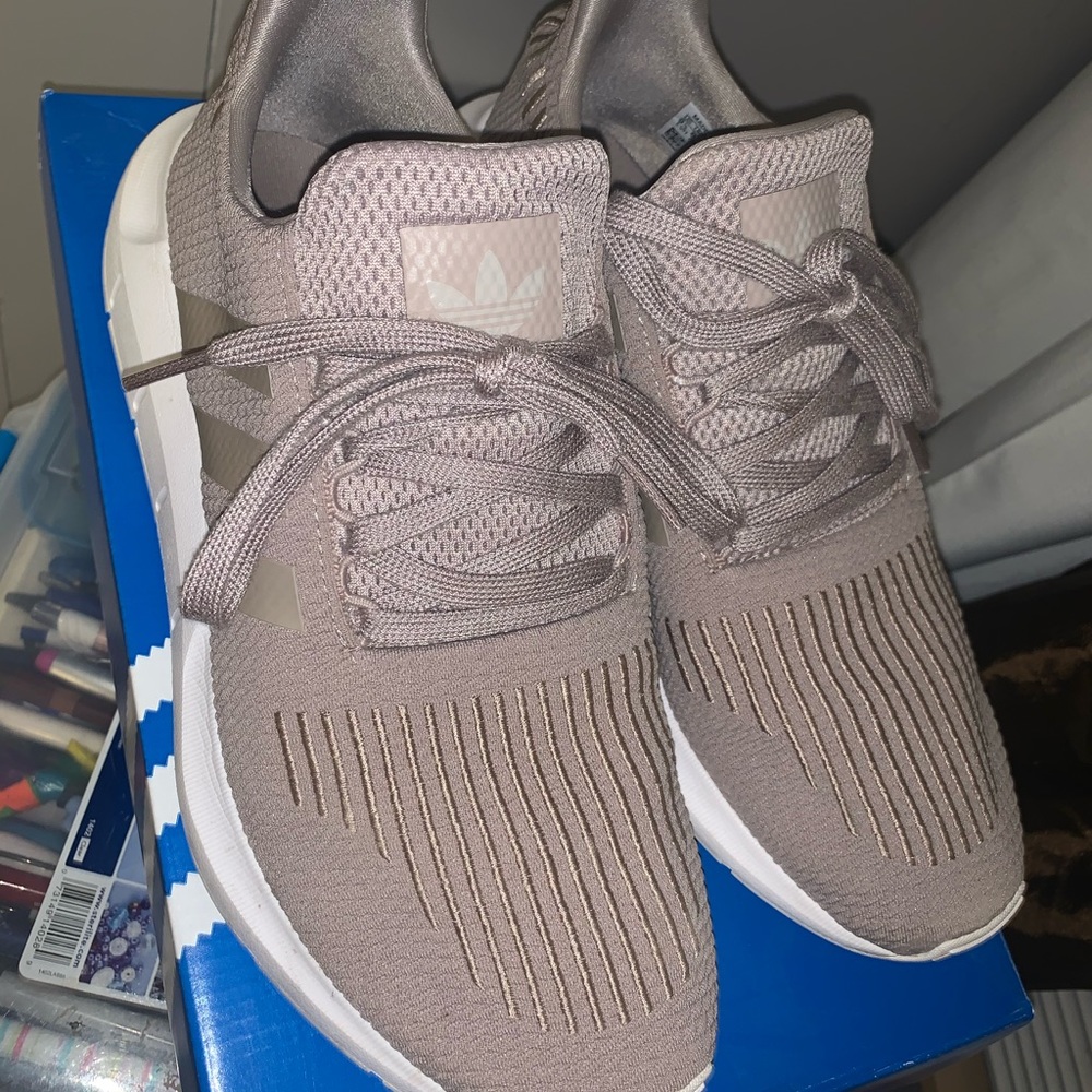 adidas swift run
